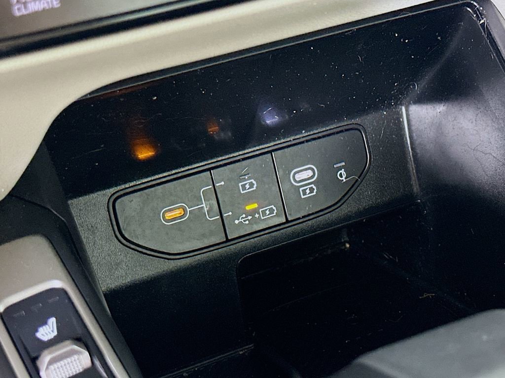 Used 2025 Kia Sorento S w/ Panoramic Sunroof Package FWD image 32