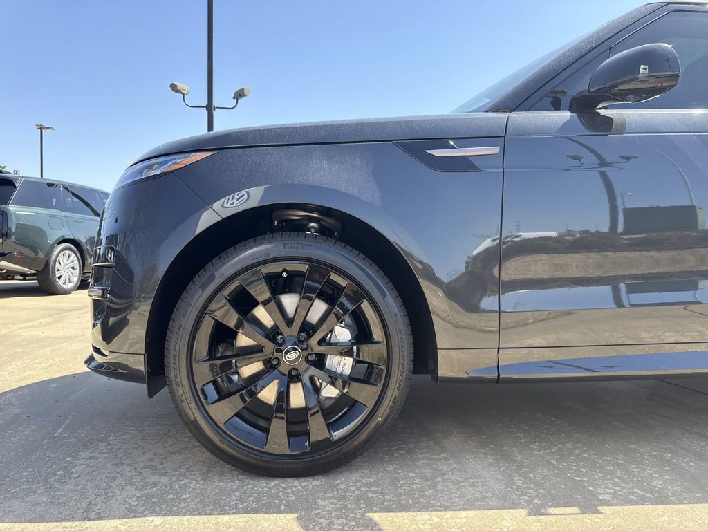 New 2025 Land Rover Range Rover Sport Dynamic SE image 9