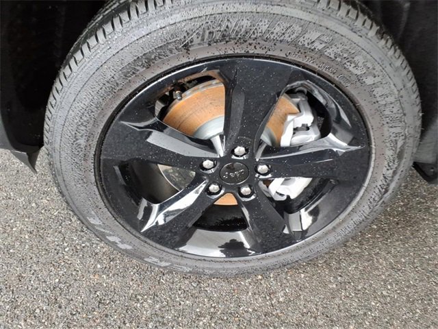 New 2025 Jeep Grand Cherokee L Altitude image 10