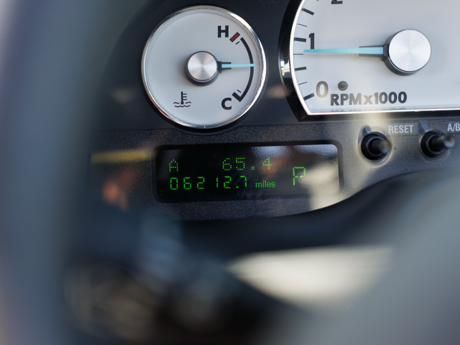 Used 2005 Ford Thunderbird RWD image 36