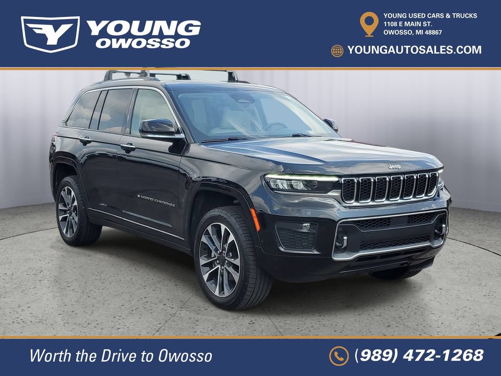Used 2022 Jeep Grand Cherokee Overland w/ Luxury Tech Group IV AWD/4WD image 2