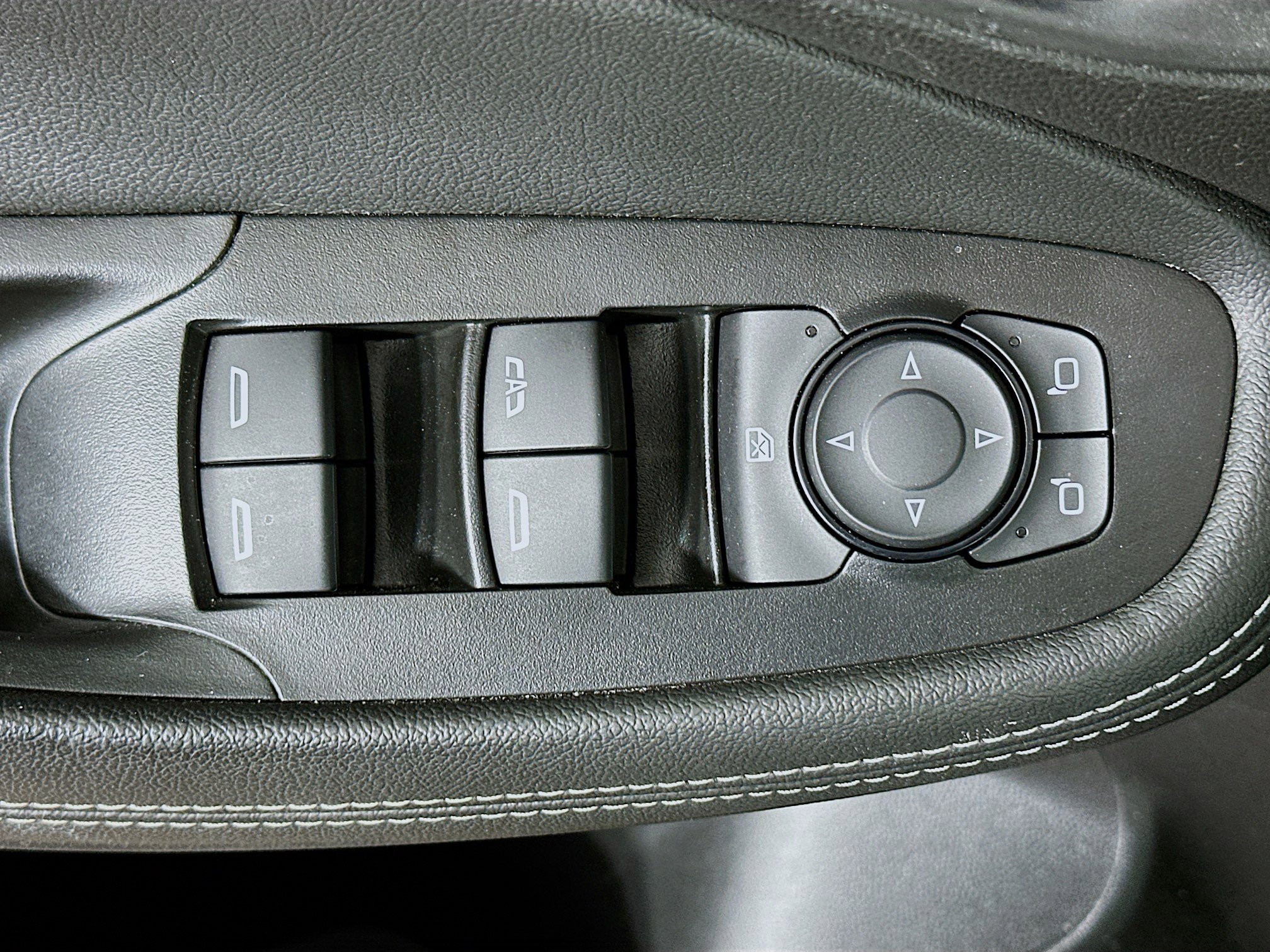 Used 2025 Buick Encore GX Preferred image 15