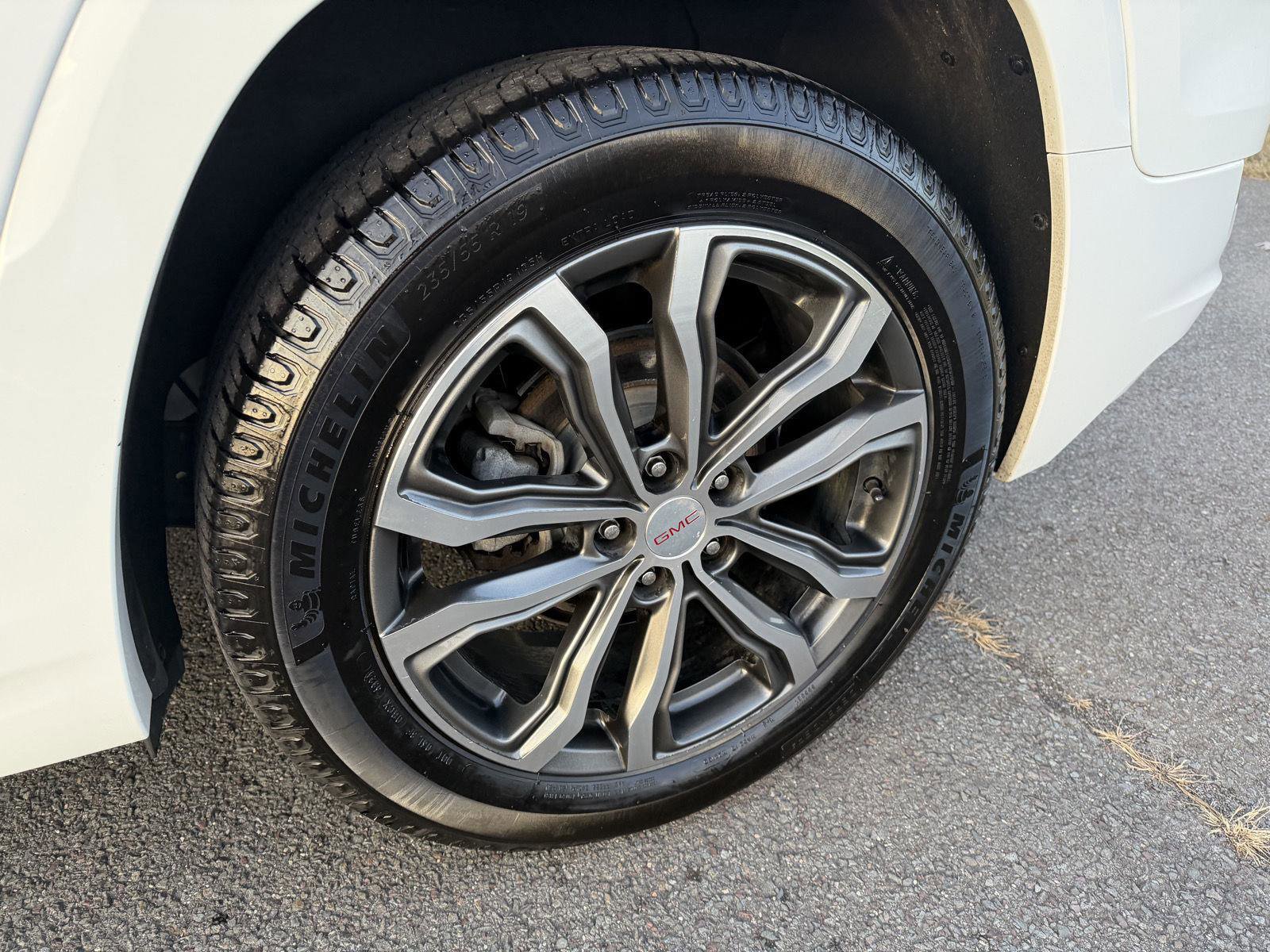 Used 2018 GMC Terrain Denali w/ Advanced Safety Package image 50