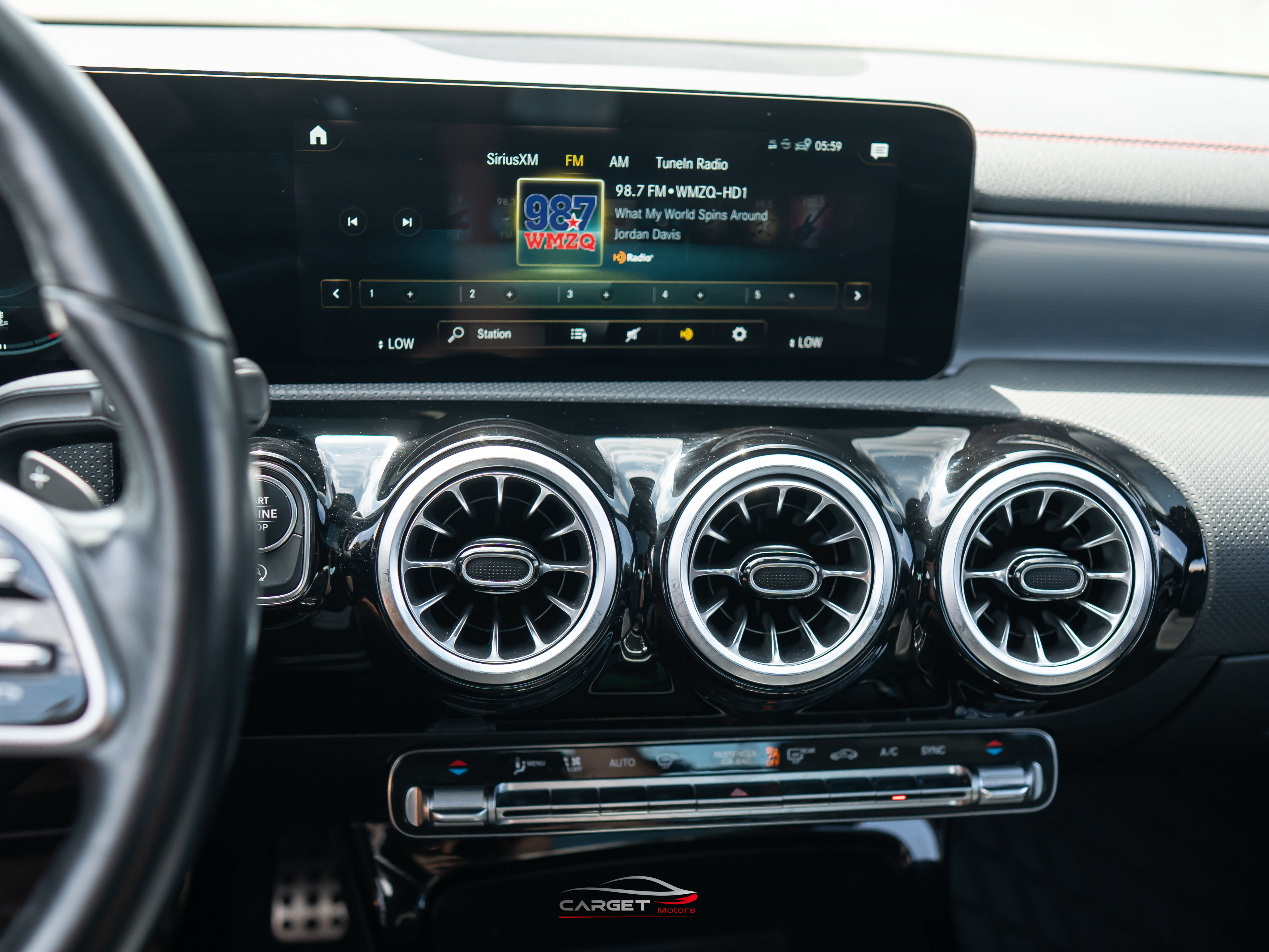 Used 2022 Mercedes-Benz CLA 250 4MATIC image 29