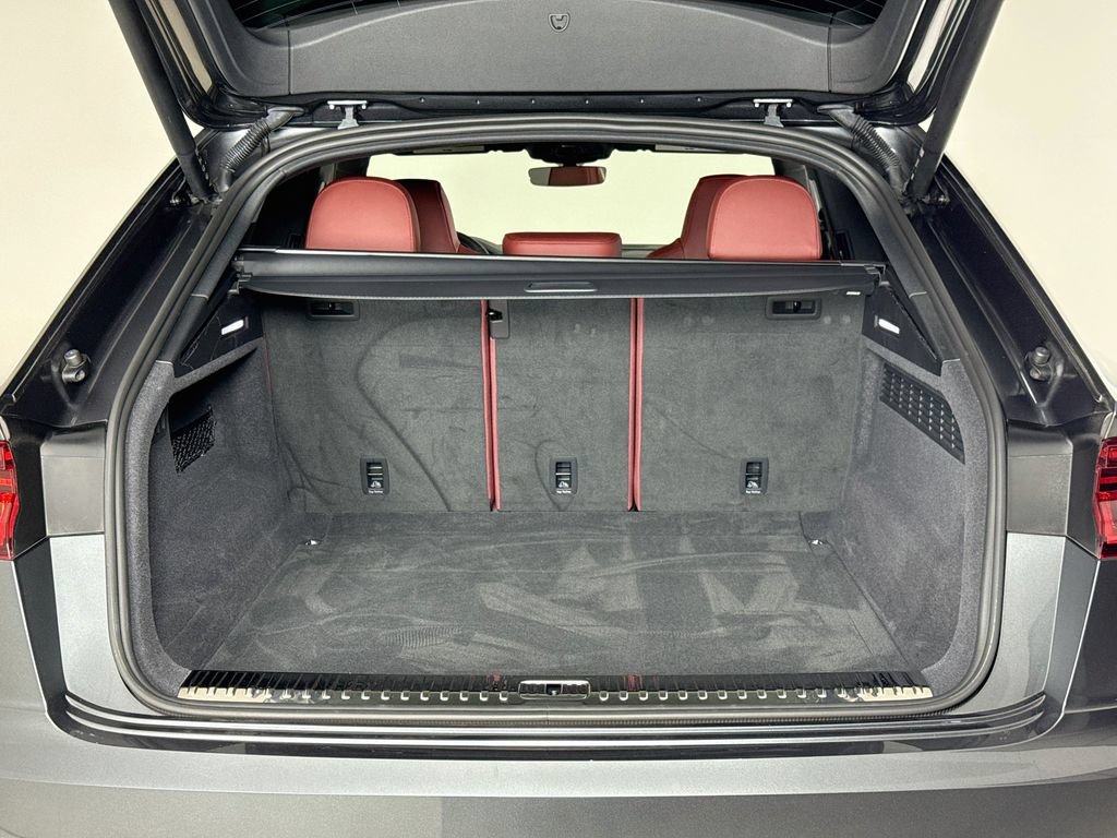 Used 2023 Audi SQ8 Prestige AWD/4WD image 27
