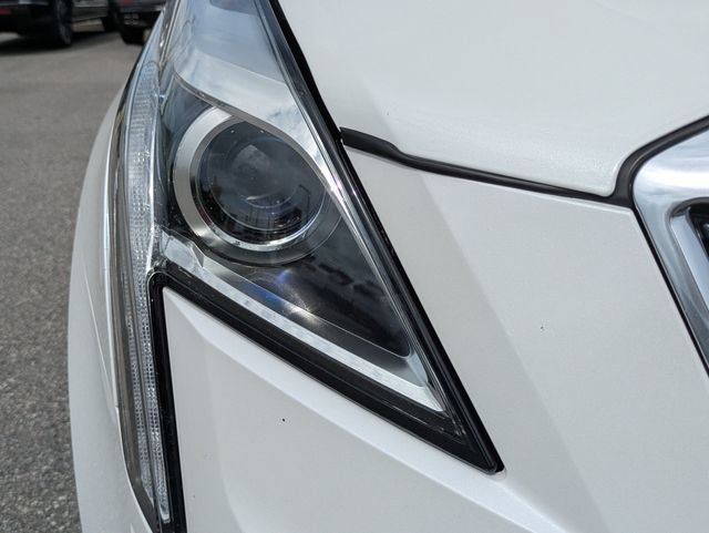 Used 2018 Cadillac XT5 Luxury w/ Driver Awareness Package FWD image 10