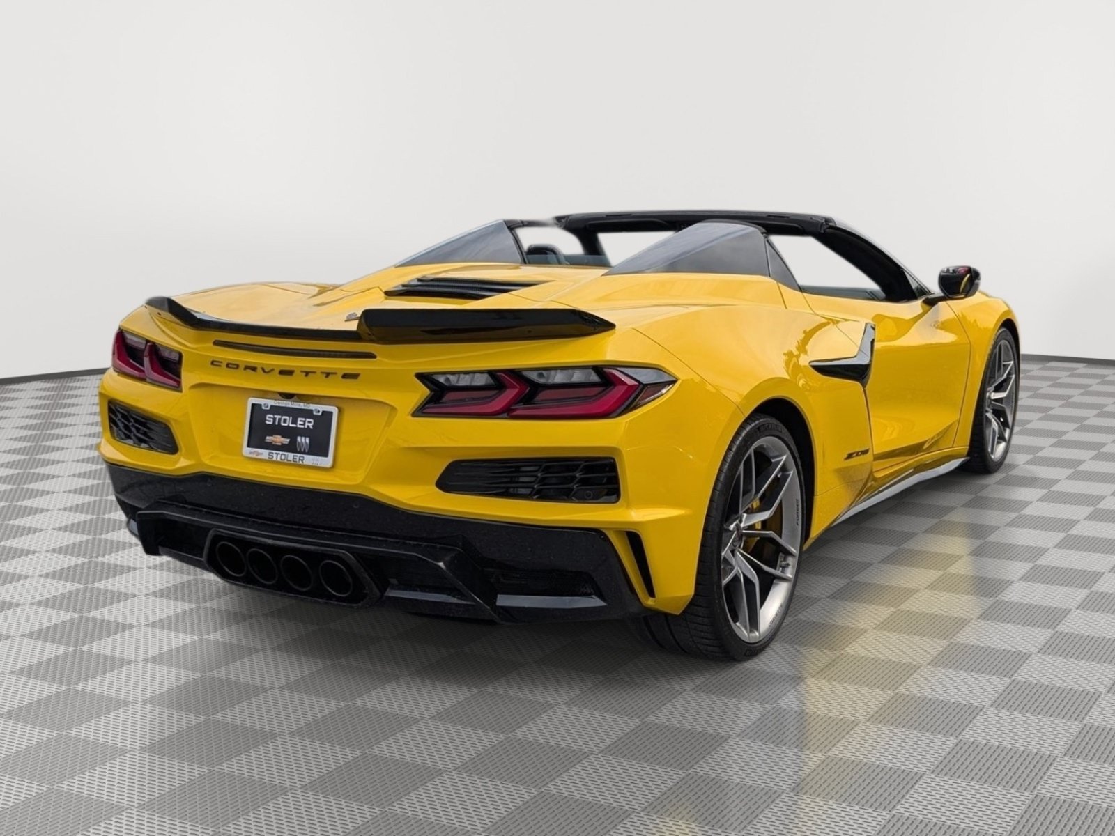 Used 2025 Chevrolet Corvette Z06 w/ Stealth Interior Trim Package RWD image 5