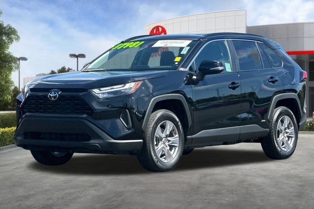 Certified 2025 Toyota RAV4 XLE AWD/4WD image 10