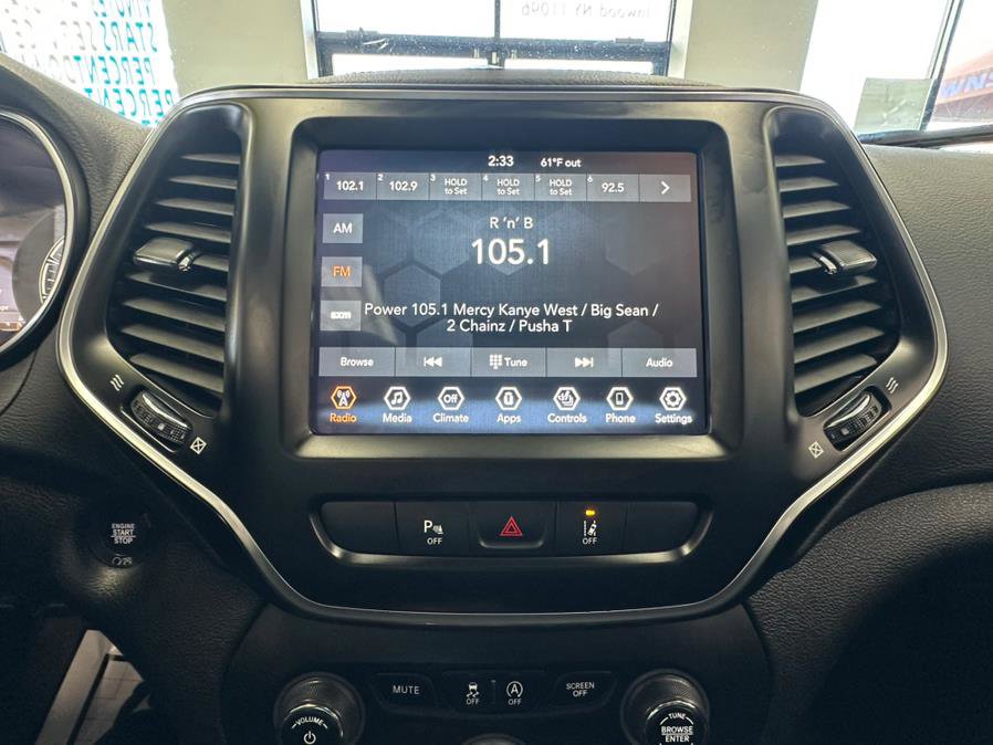 Used 2021 Jeep Cherokee Latitude Lux w/ Sun & Sound Group AWD/4WD image 47
