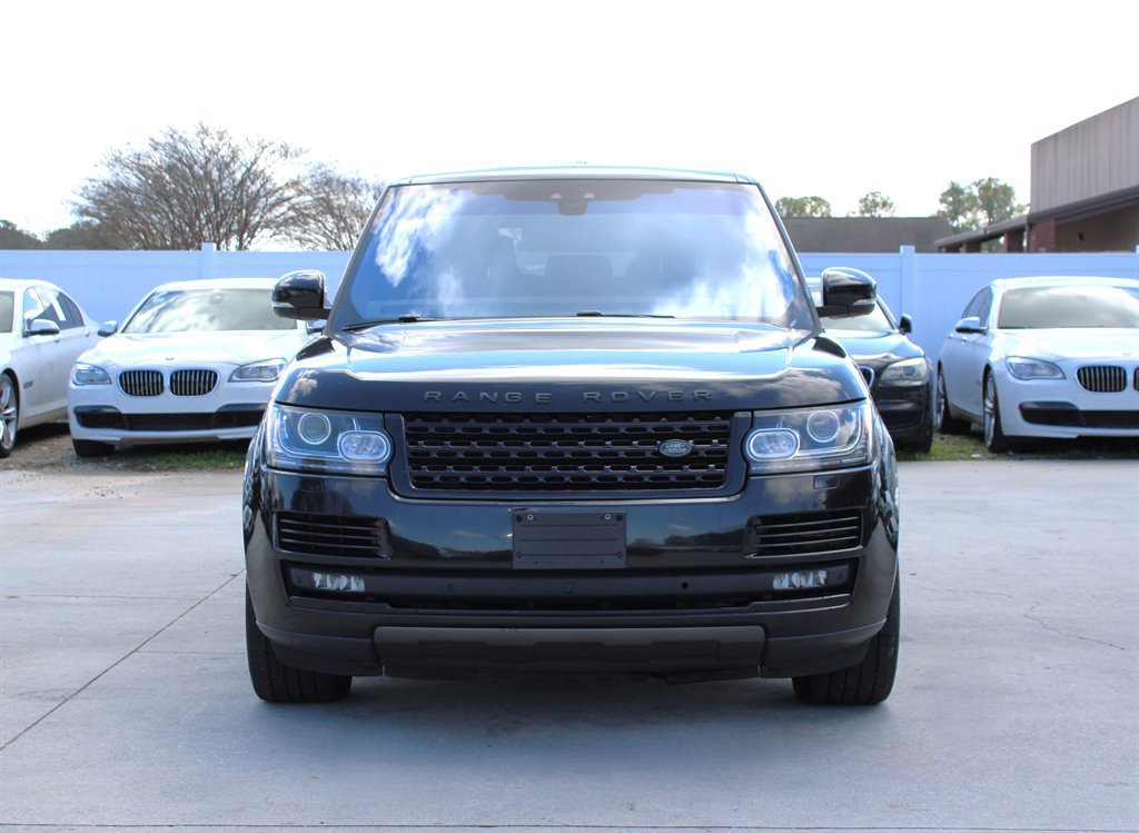 Used 2017 Land Rover Range Rover HSE image 2