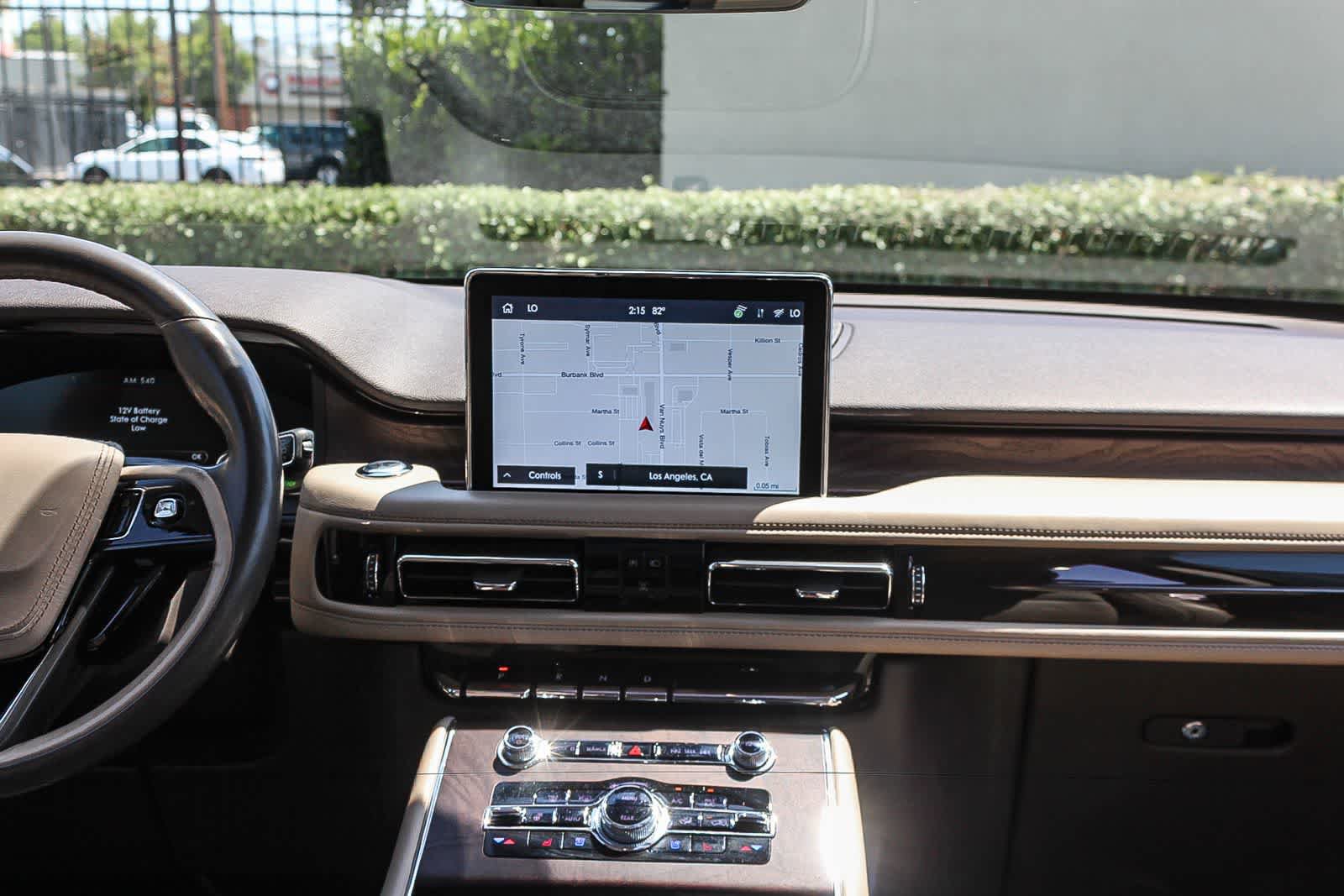 Used 2022 Lincoln Aviator Grand Touring w/ Equipment Group 301A AWD/4WD image 17