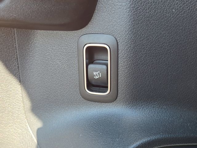 Used 2024 Mercedes-Benz GLB 250 4MATIC image 24