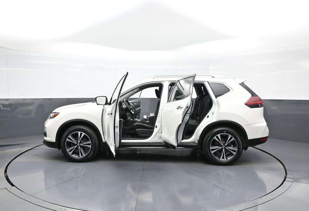 Used 2019 Nissan Rogue SV w/ Premium Package image 42
