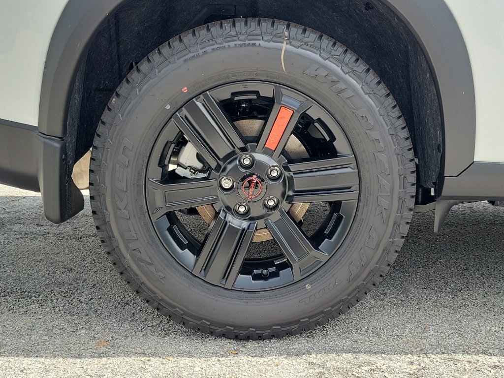 New 2026 Nissan Rogue SV AWD/4WD image 10