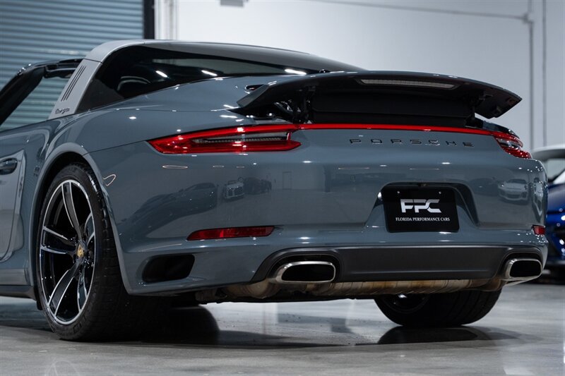 Used 2017 Porsche 911 Targa 4 AWD/4WD image 19