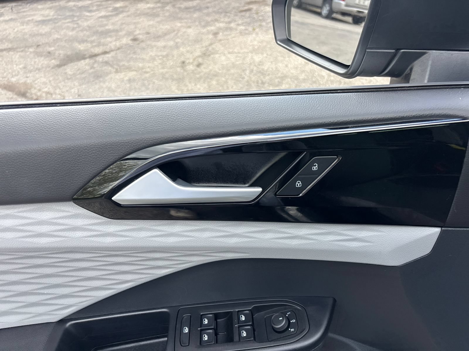 Certified 2023 Volkswagen Taos S FWD image 11