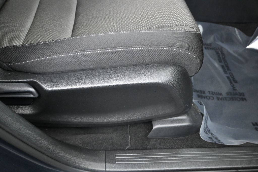 Used 2025 Honda CR-V LX image 11