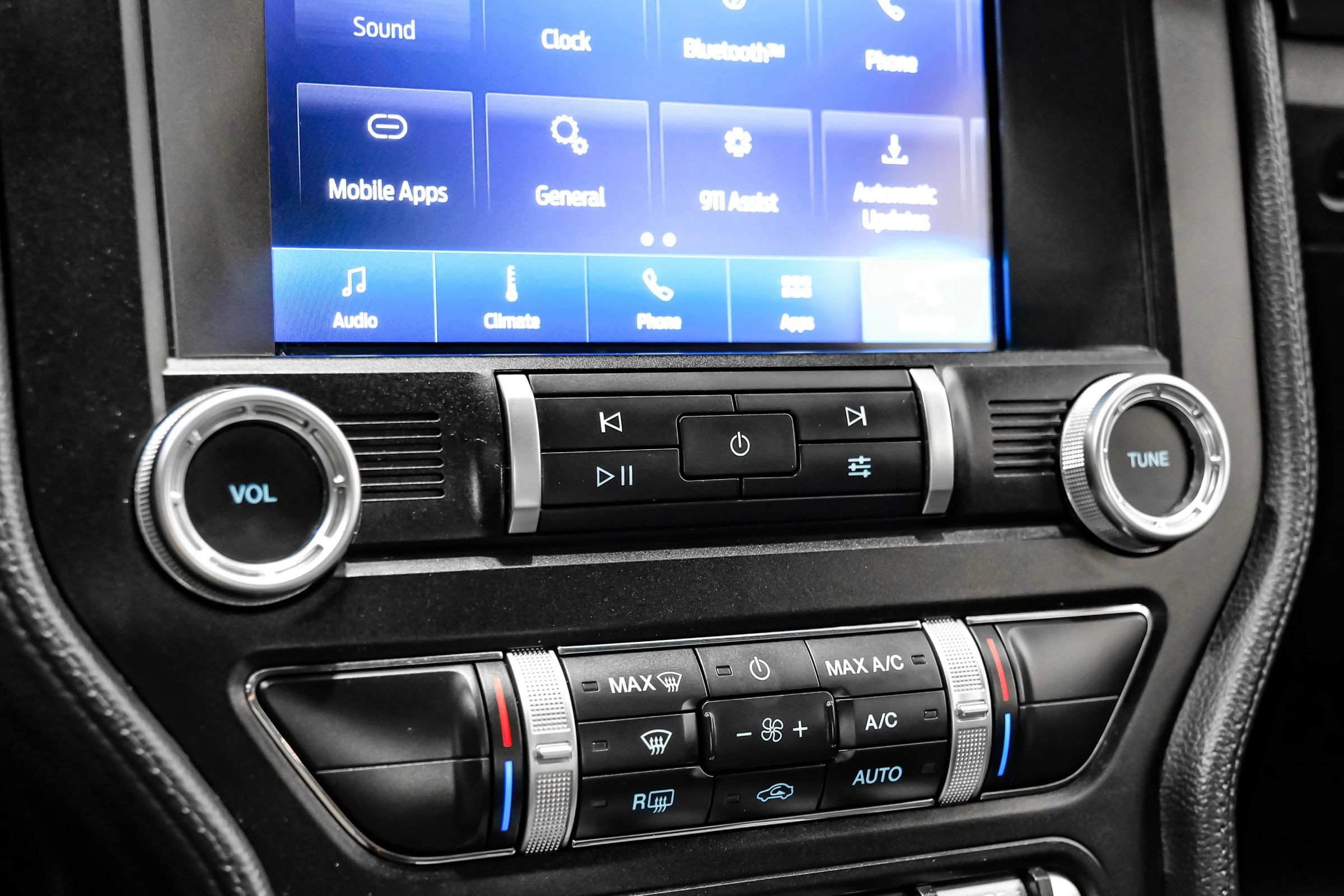 Used 2021 Ford Mustang Mach 1 w/ Mach 1 Handling Package RWD image 26