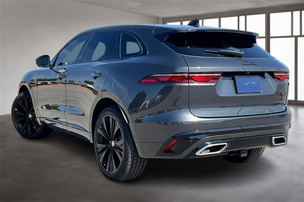 New 2026 Jaguar F-PACE R-Dynamic S image 3