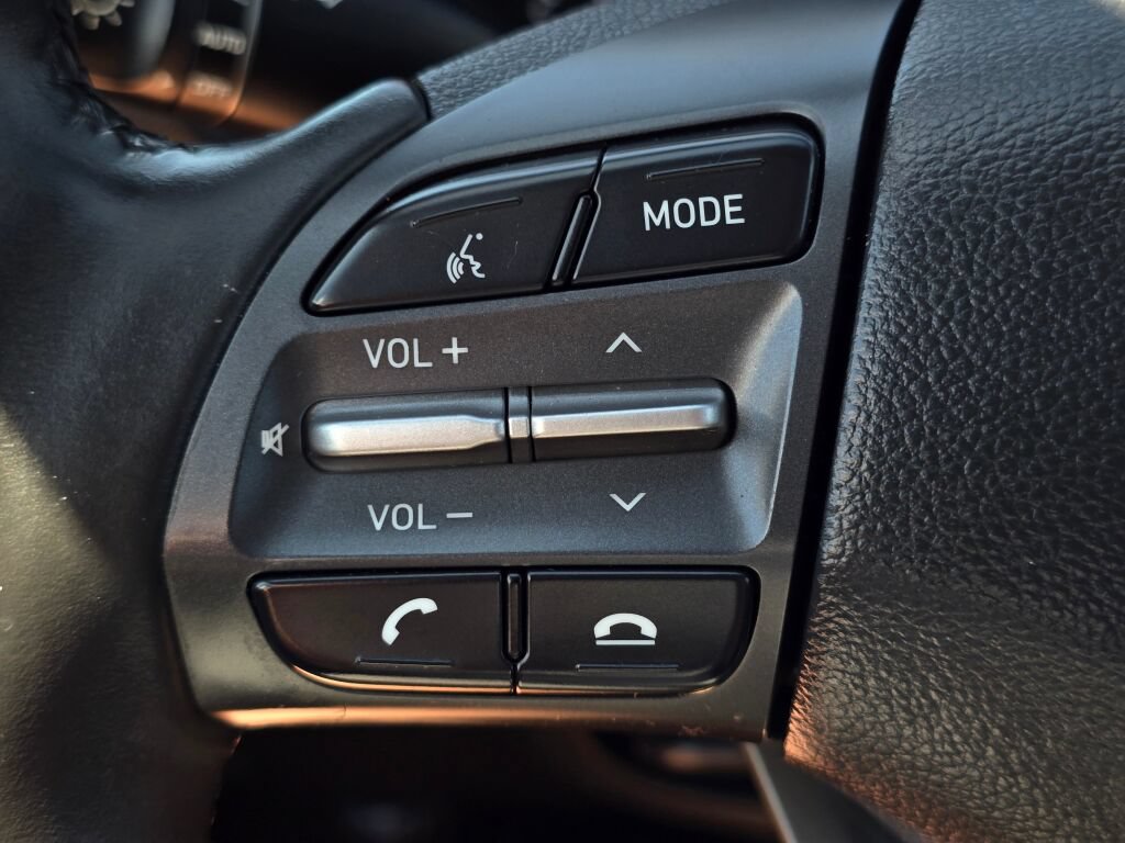 Used 2018 Hyundai Kona SEL FWD image 26