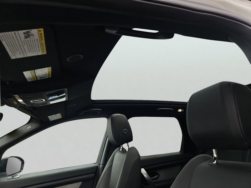 Used 2024 Land Rover Discovery Sport Dynamic SE image 15