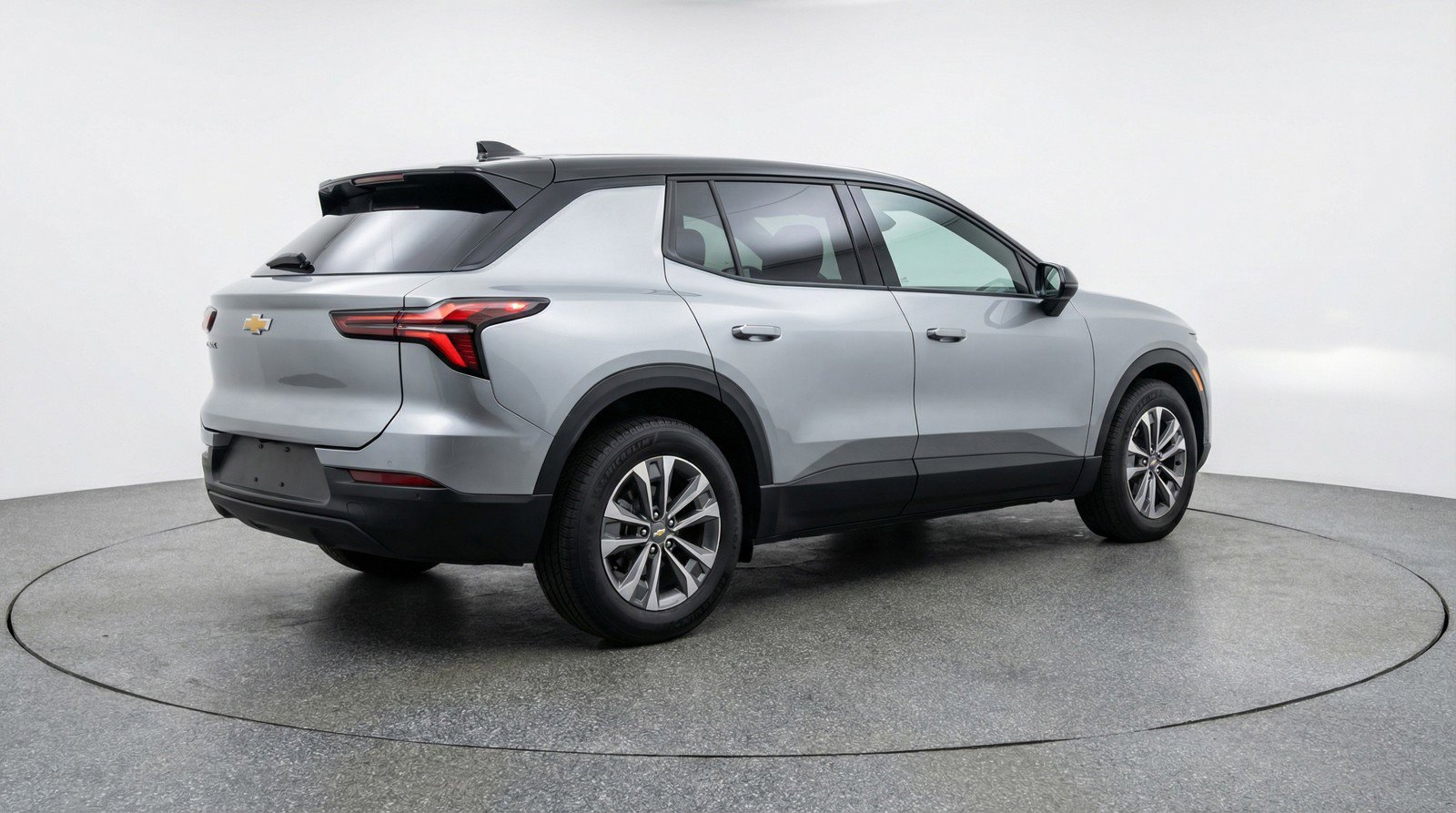 Used 2025 Chevrolet Equinox LT FWD image 9