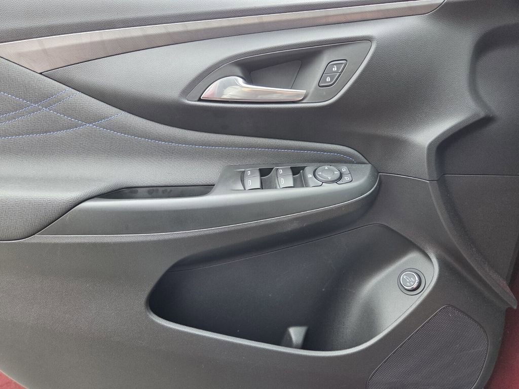 Used 2025 Buick Envista Sport Touring w/ Convenience I Package image 24