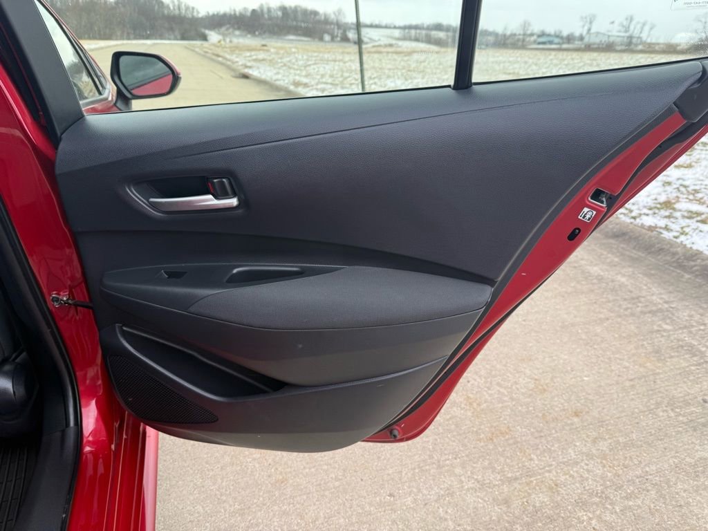 Used 2021 Toyota Corolla LE w/ Carpet Mat Package (TMS) image 14