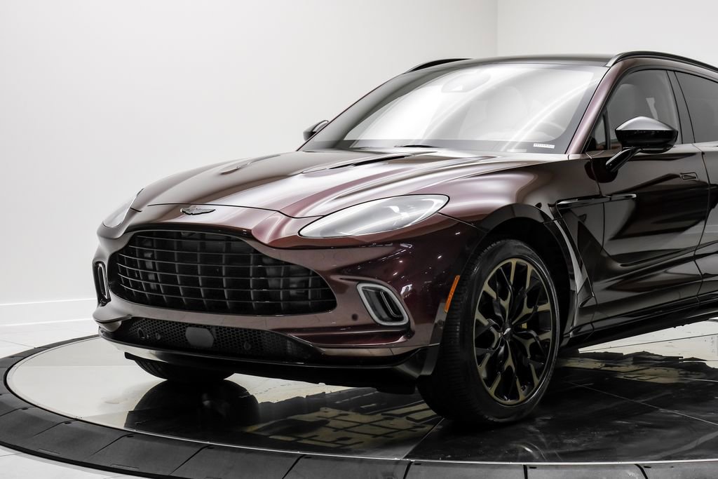 Used 2022 Aston Martin DBX AWD/4WD image 2