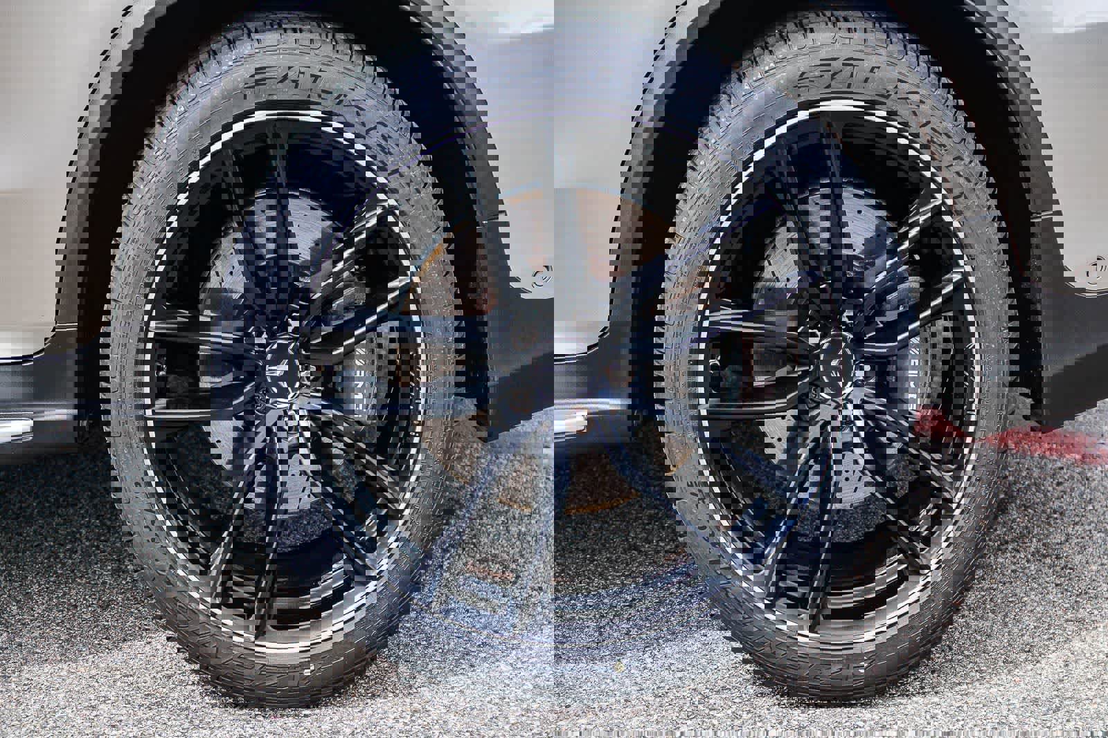 Used 2019 Mercedes-Benz GLC 63 AMG 4MATIC image 8