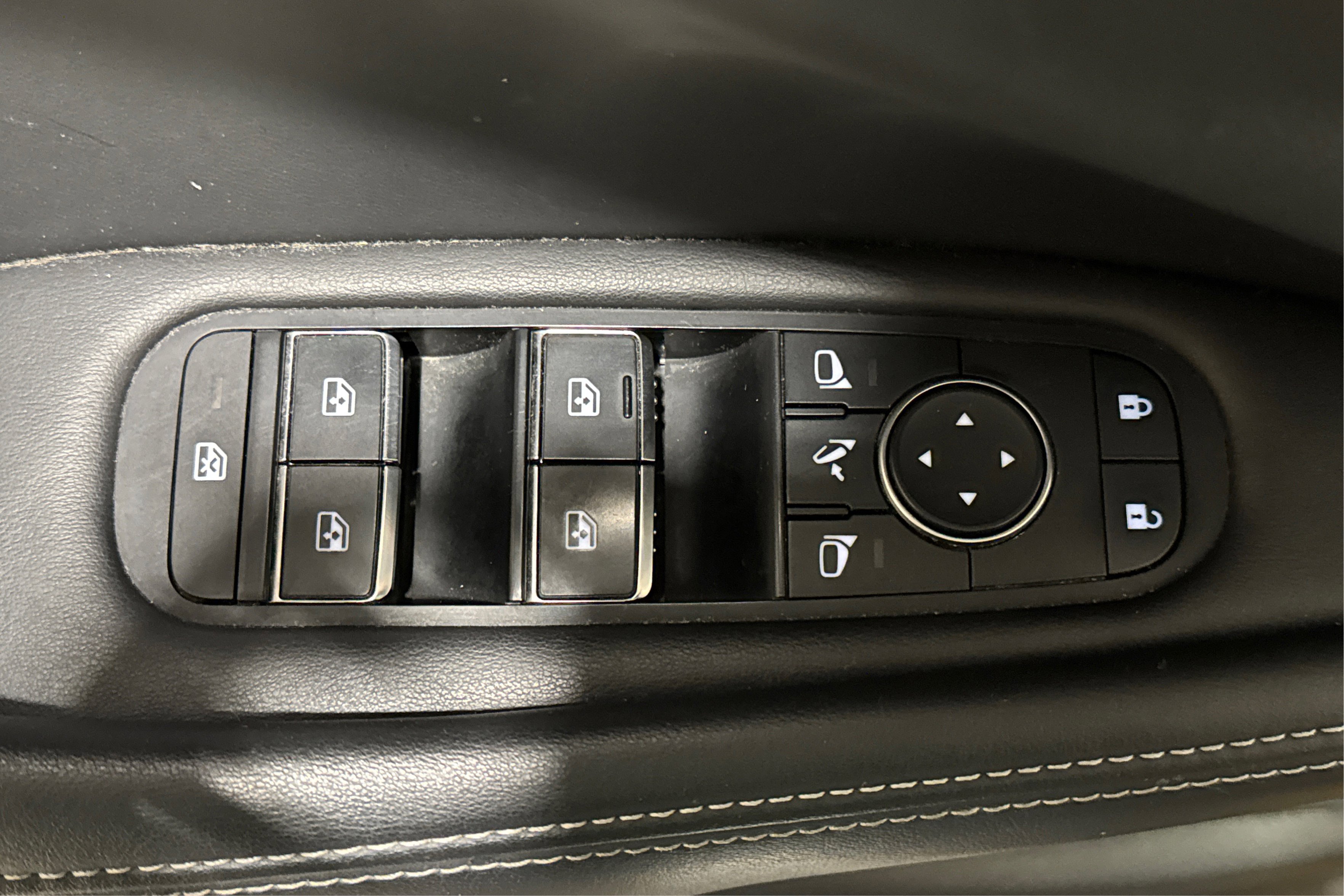 Used 2022 INFINITI QX60 Luxe image 17