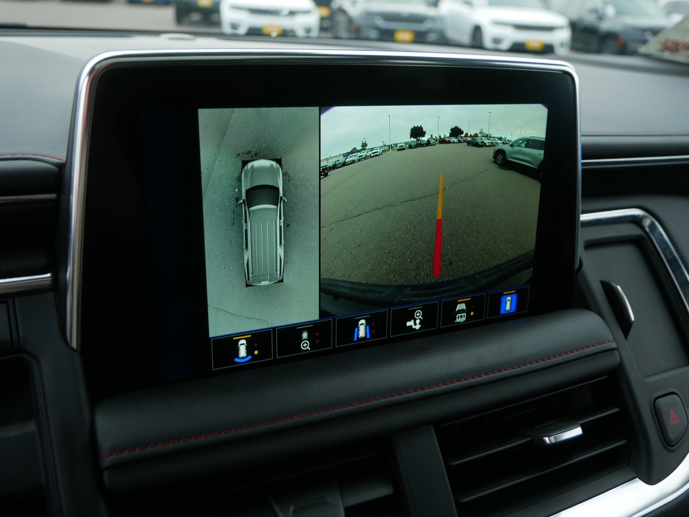 Used 2023 Chevrolet Suburban RST image 34