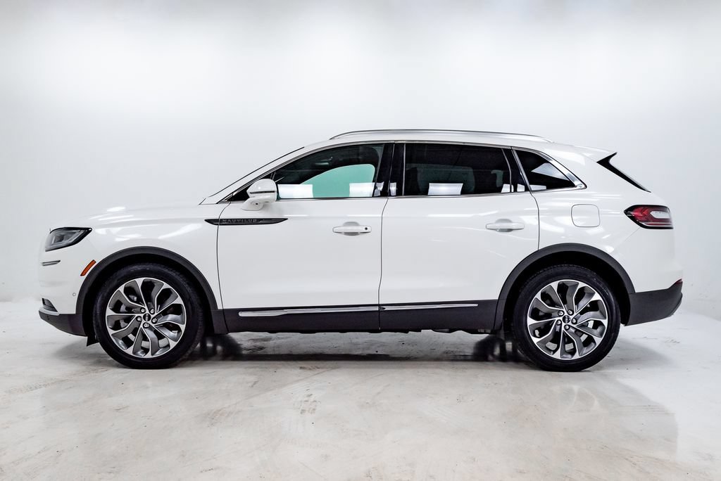 Used 2023 Lincoln Nautilus Reserve w/ Equipment Group 201A AWD/4WD image 27