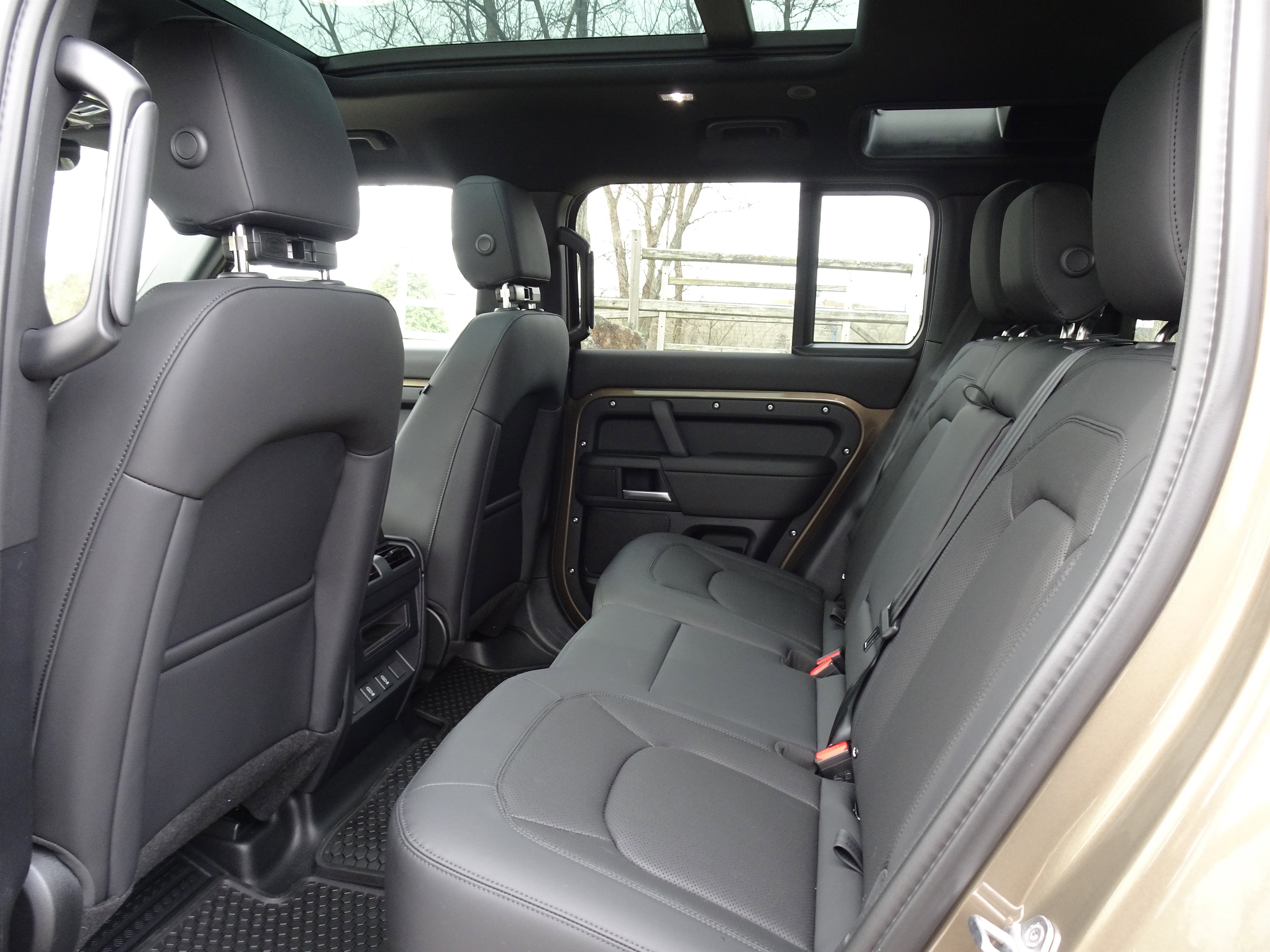 New 2026 Land Rover Defender 110 S image 22