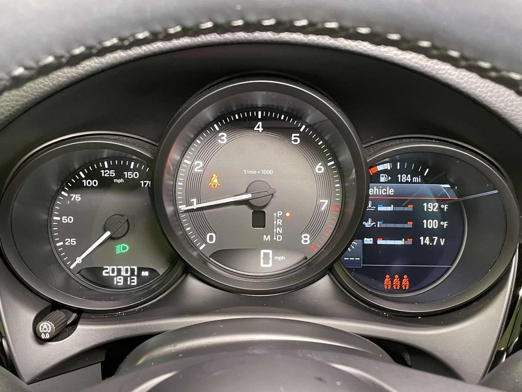 Certified 2024 Porsche Macan AWD/4WD image 44