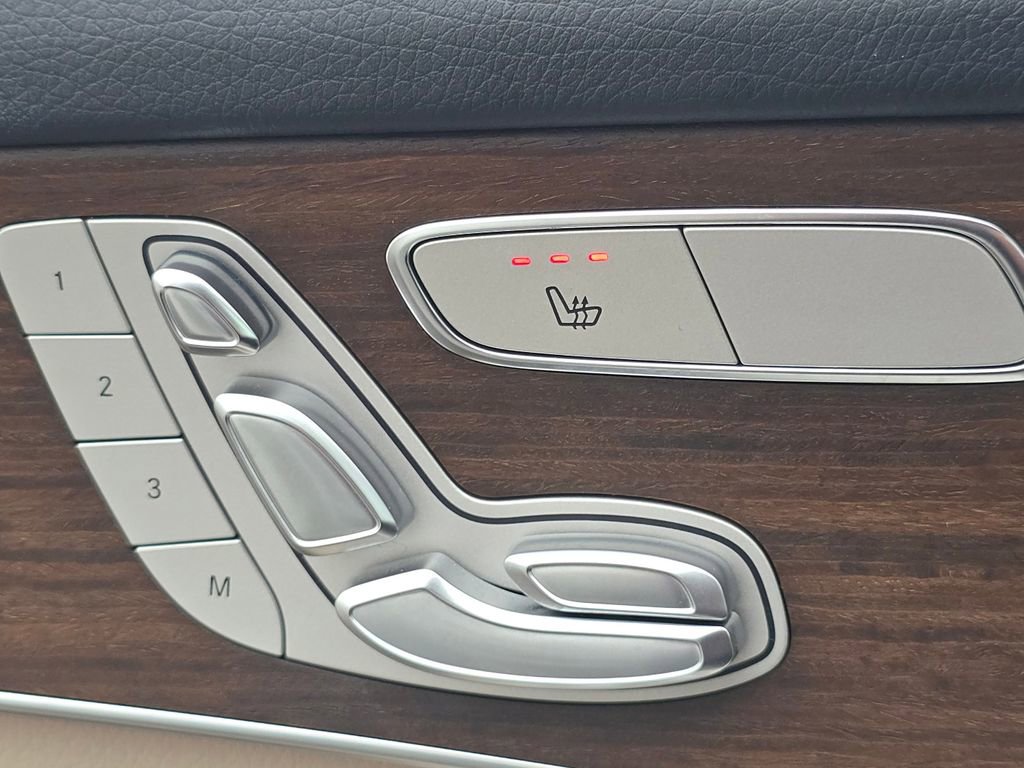 Certified 2022 Mercedes-Benz GLC 300 GLC 300 image 6