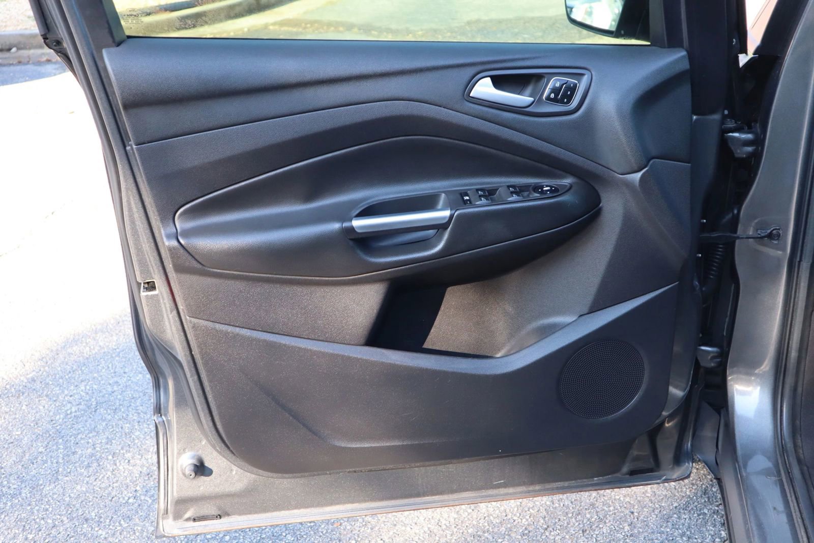 Used 2013 Ford Escape Titanium w/ Parking Technology Pkg image 7