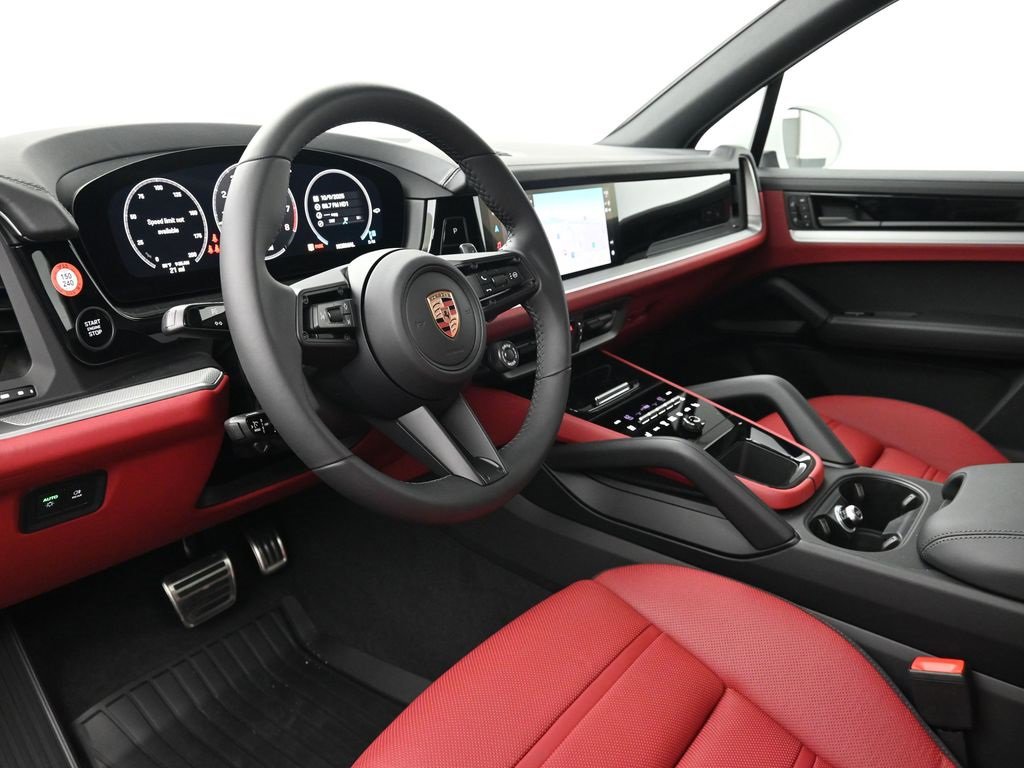 New 2026 Porsche Cayenne S image 4
