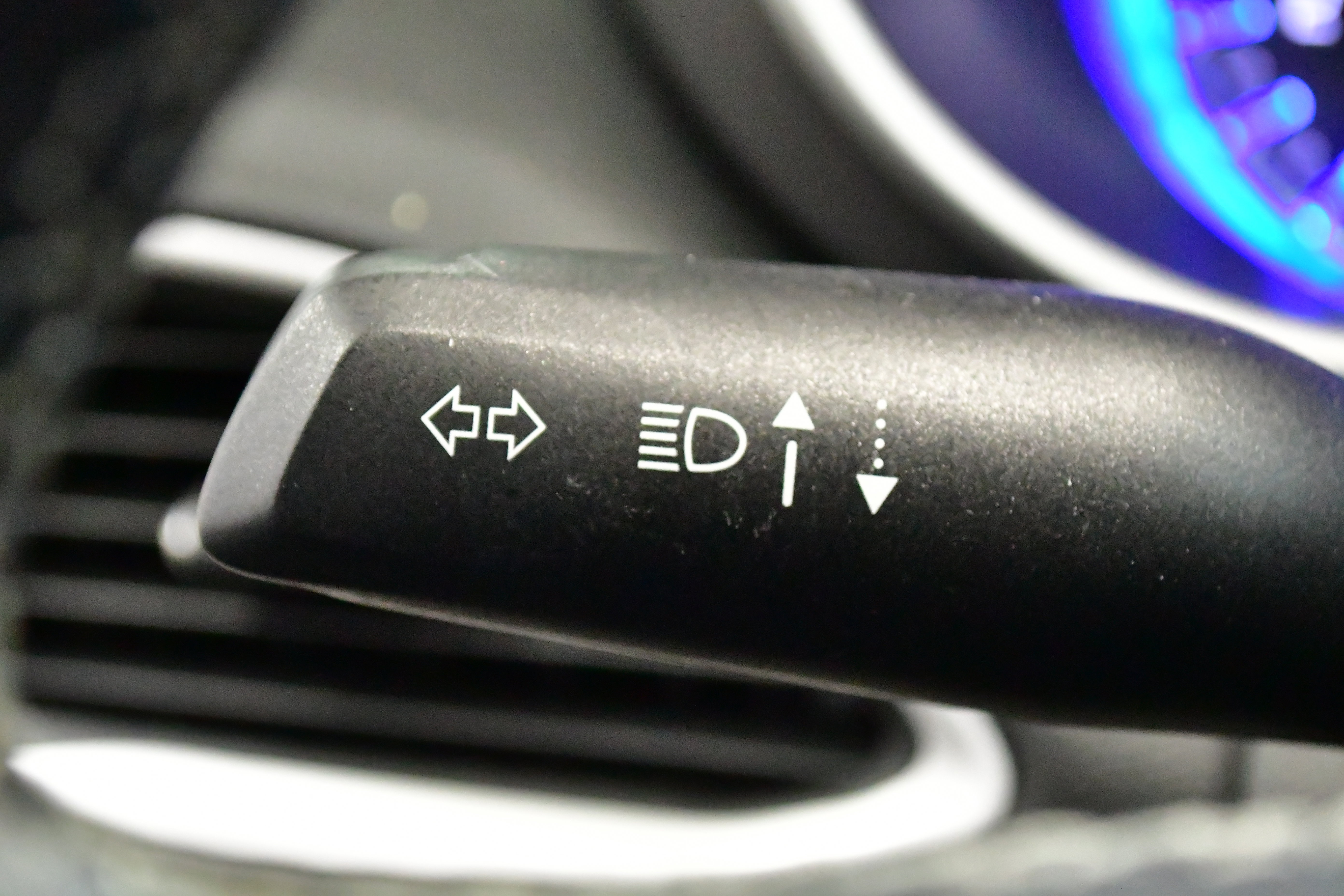 Used 2024 Chrysler Pacifica Touring-L image 43