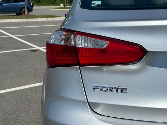 Used 2016 Kia Forte LX FWD image 37