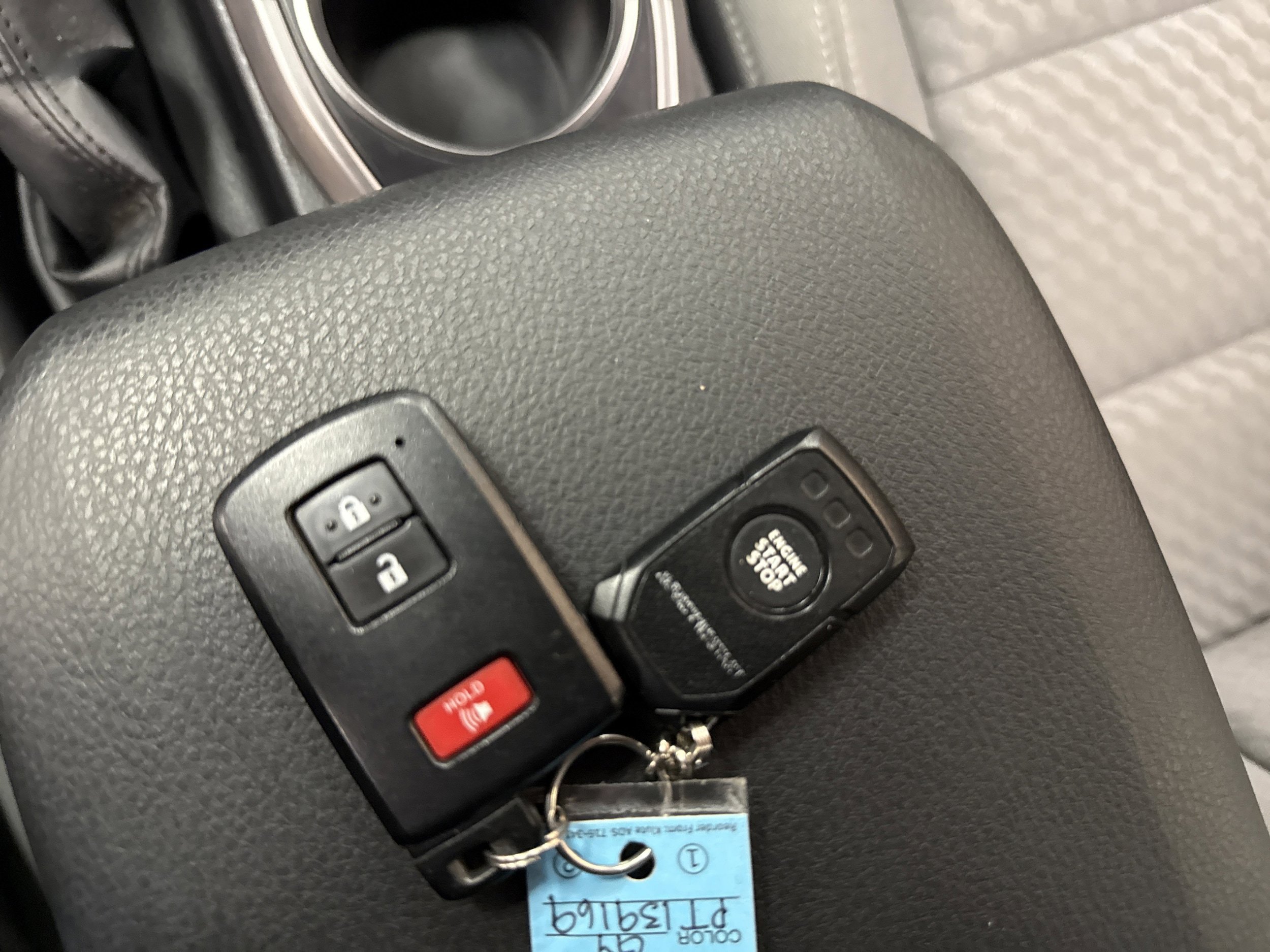 Used 2023 Toyota Tacoma SR5 AWD/4WD image 31