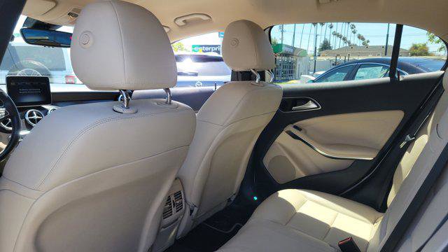 Used 2020 Mercedes-Benz GLA 250 image 14