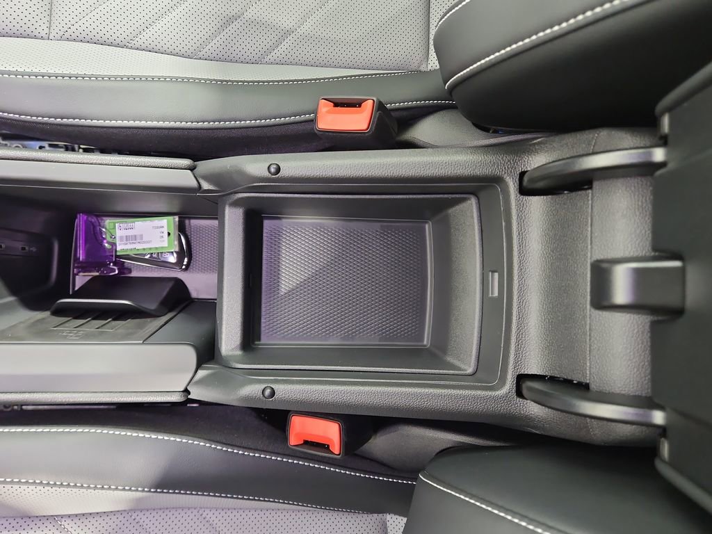 New 2026 Volkswagen Tiguan SE R-Line image 25