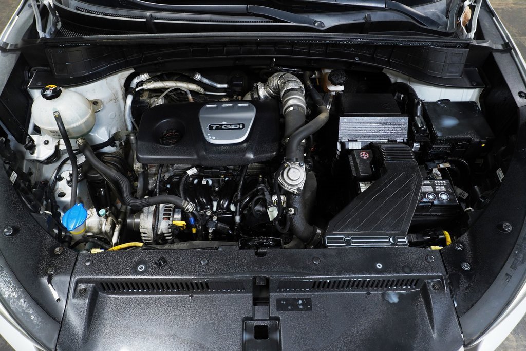 Used 2016 Hyundai Tucson Sport image 10