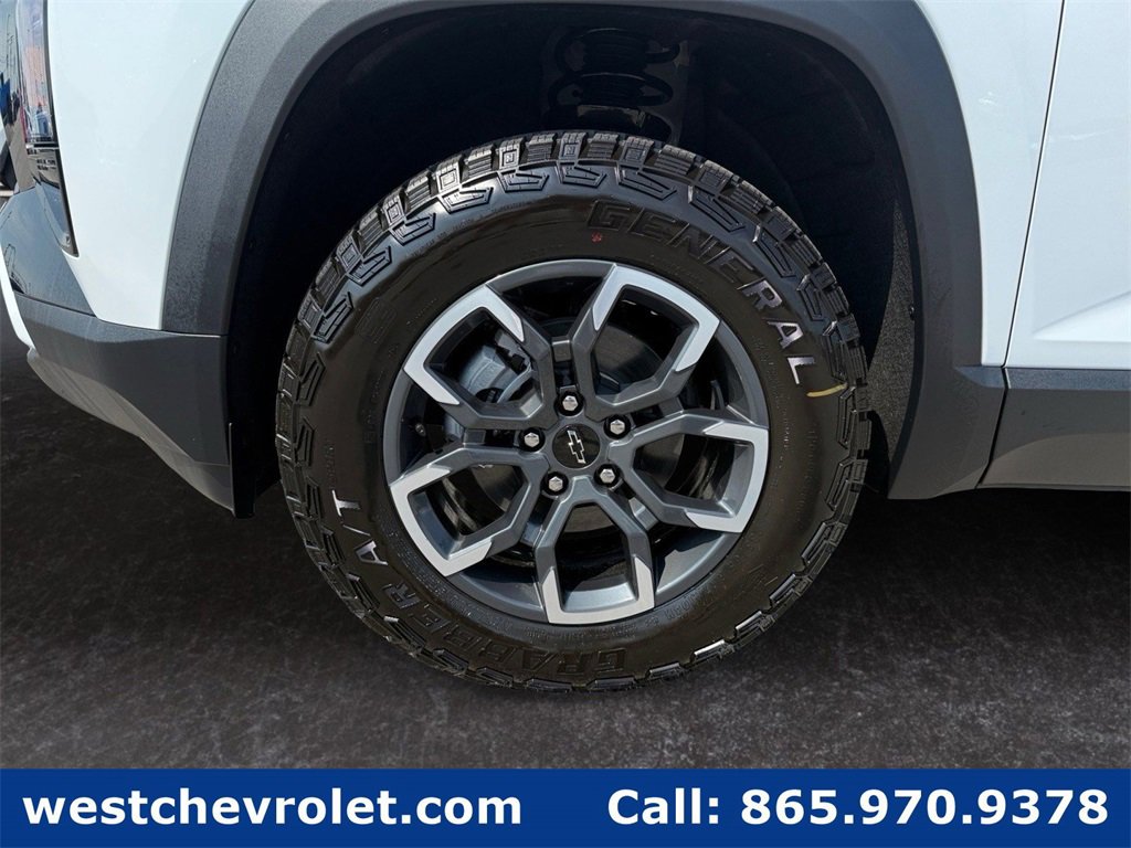 New 2026 Chevrolet Equinox ACTIV w/ Safety and Technology Package image 9