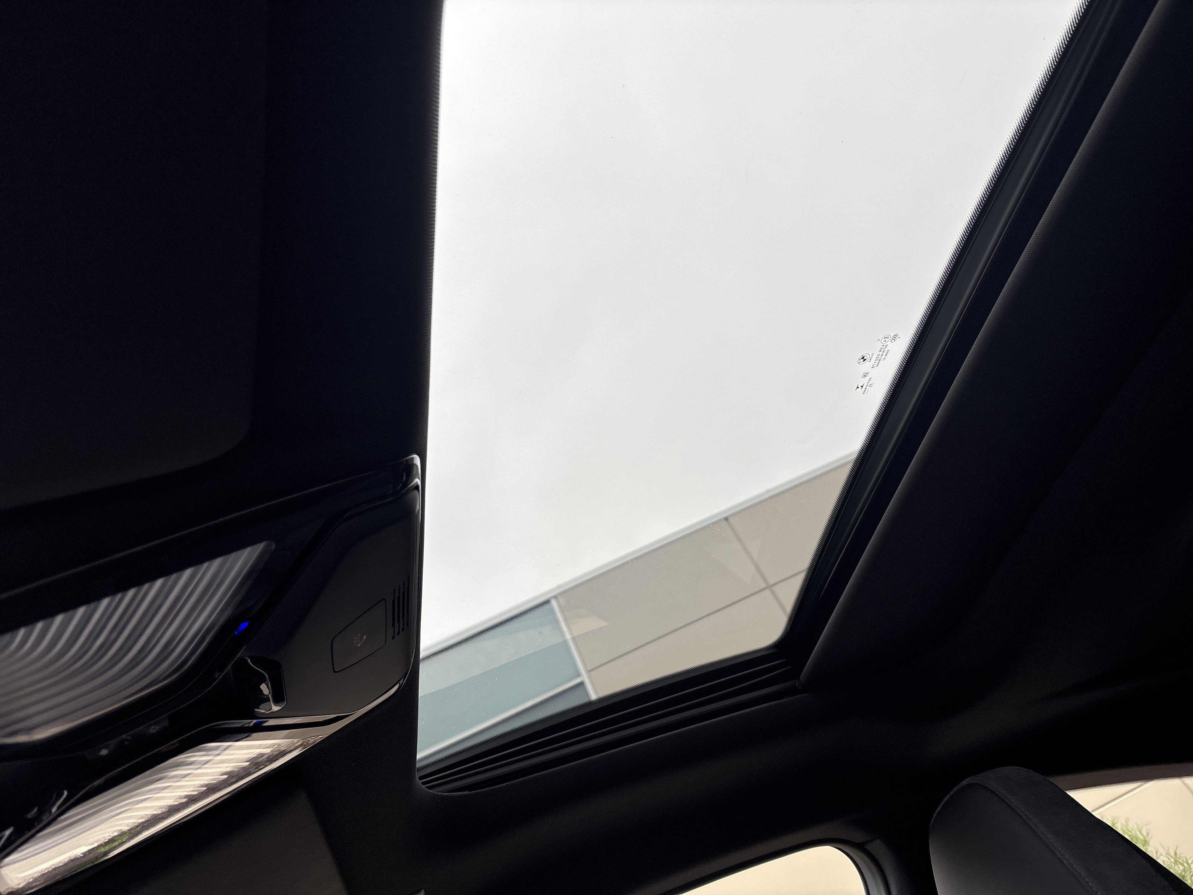 Used 2021 BMW M4 Competition w/ Executive Package RWD image 28