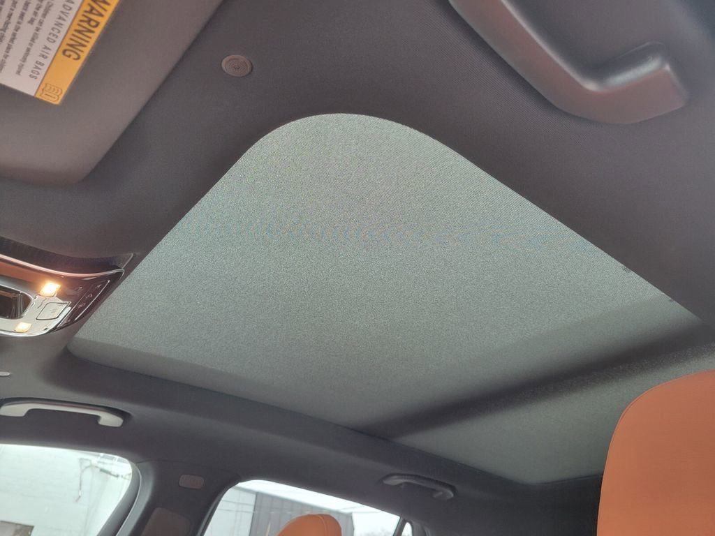 New 2026 Mercedes-Benz GLC 300 4MATIC image 18