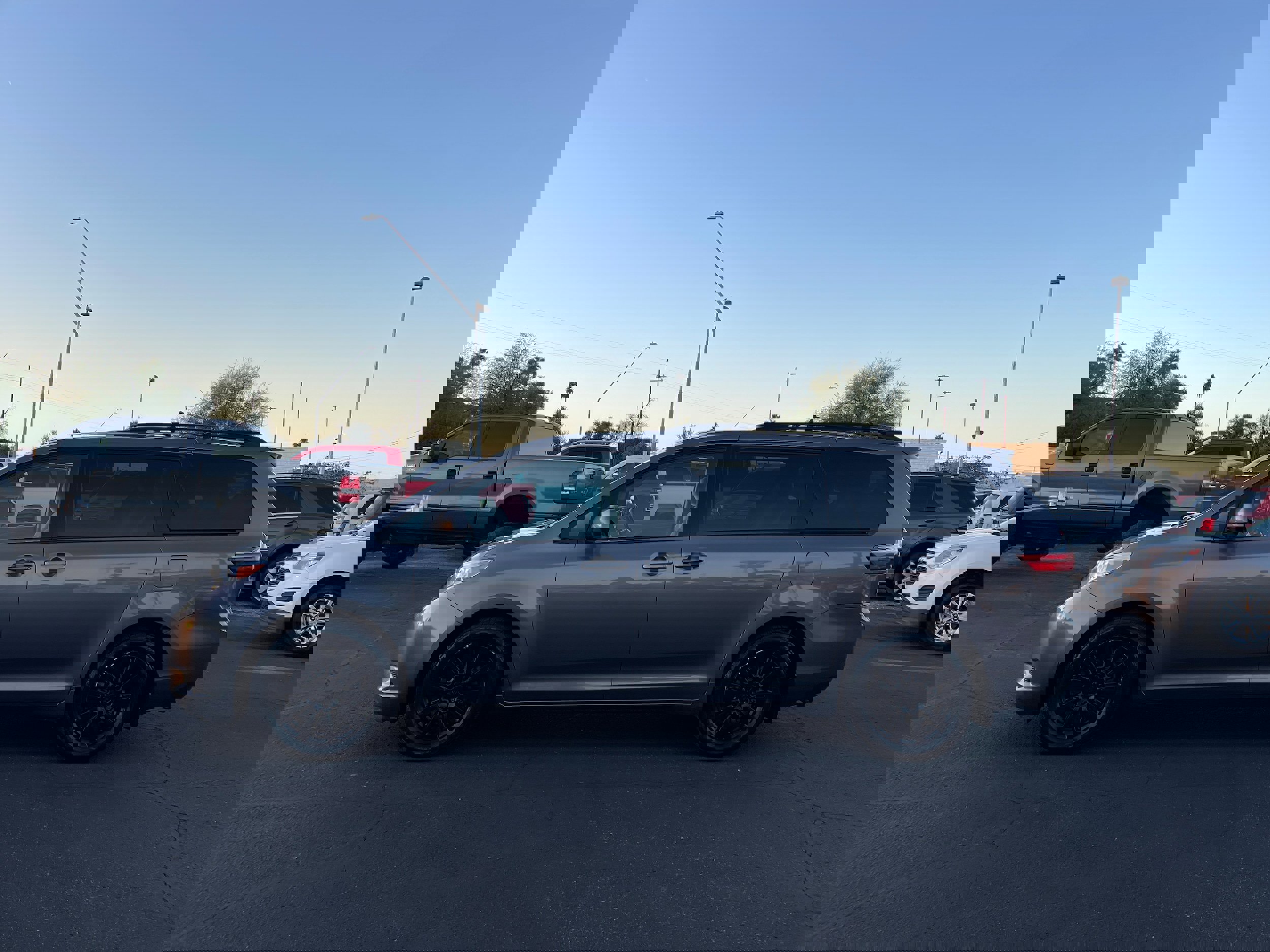 Used 2015 Toyota Sienna LE image 2