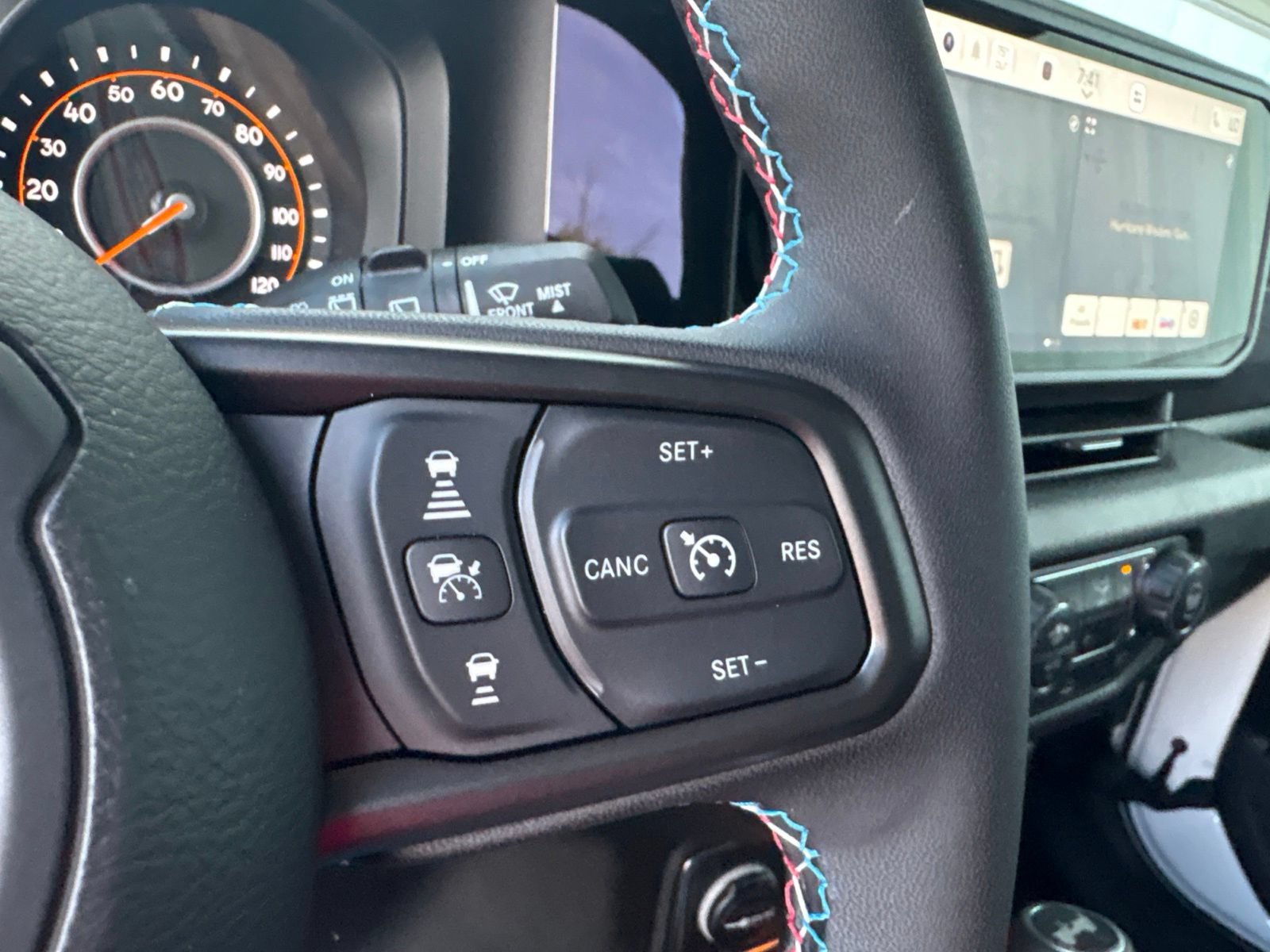 New 2026 Jeep Wrangler Unlimited Sport w/ Dual Top Group AWD/4WD image 24