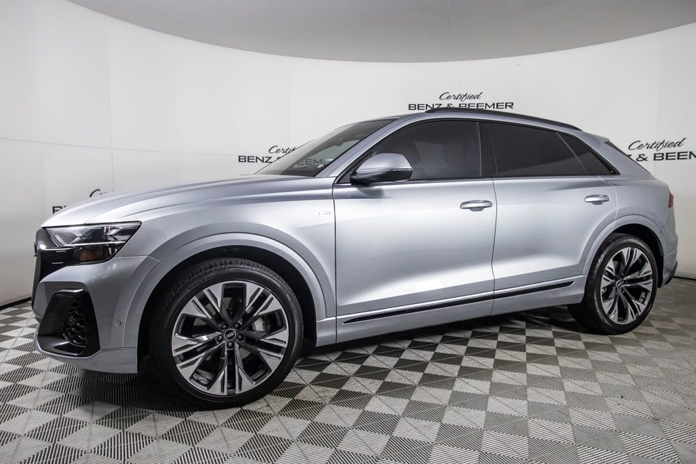 Used 2025 Audi Q8 Prestige image 8